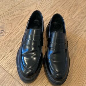 Women’s Floyd Black Chunky Loafer-Size 39